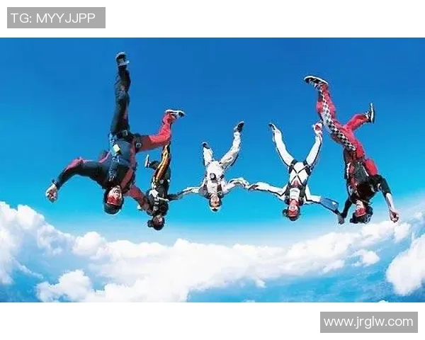 广州极限运动队与重庆极限运动队赛后复盘团队协作的精彩瞬间与经验分享