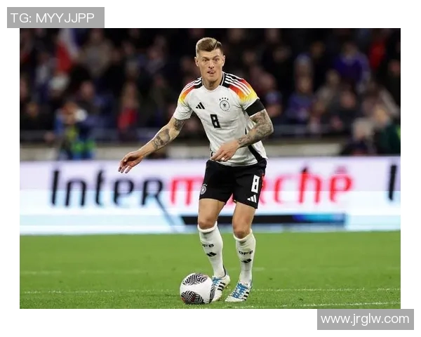 德国队主帅透露备战计划,力争在欧洲杯预选赛中夺冠